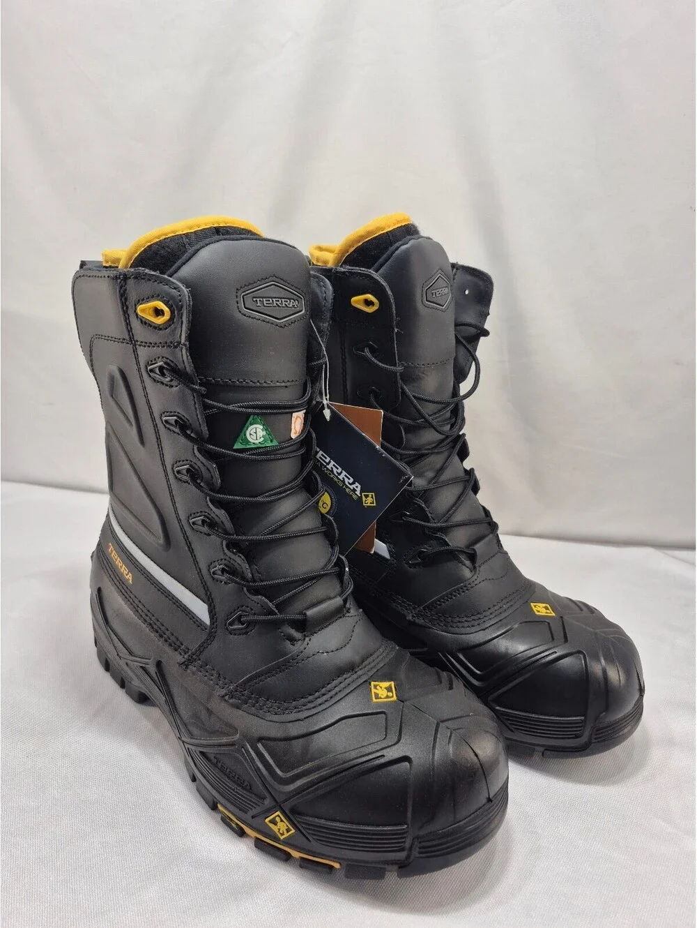 Terra Crossbow Boots Mens 10 Composite Toe Winter Insulated Safety Work NEW $289